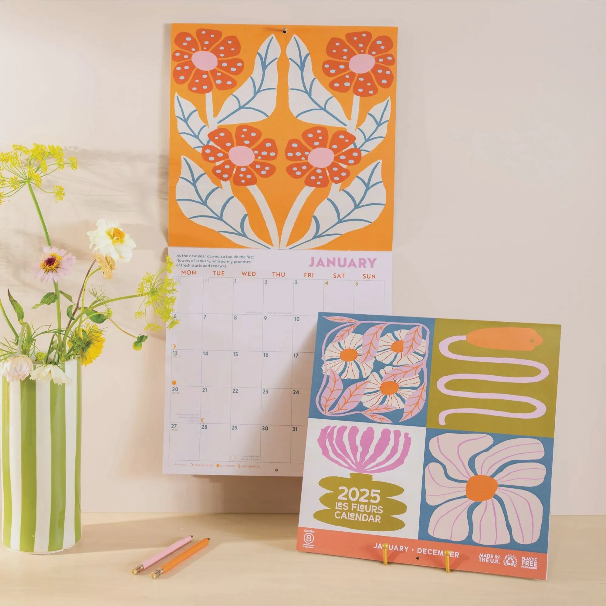 2025 Calendar - Les Fleurs