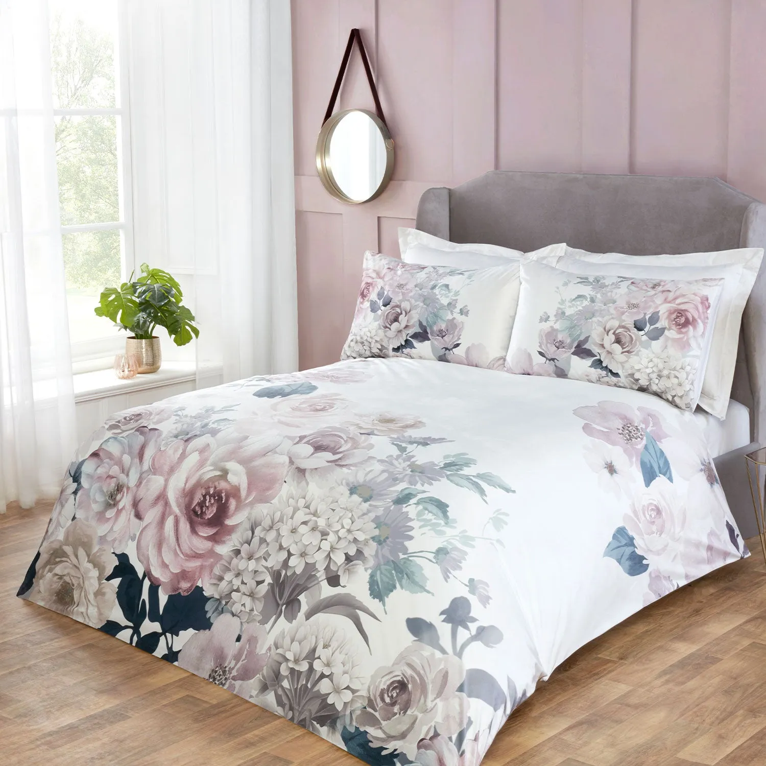 Athena Floral Velvet Duvet Set