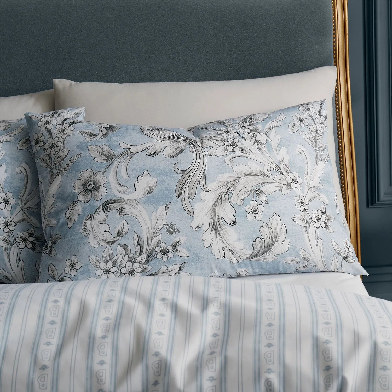 Bridgerton By Catherine Lansfield Regal Blue Floral Reversible Duvet Set