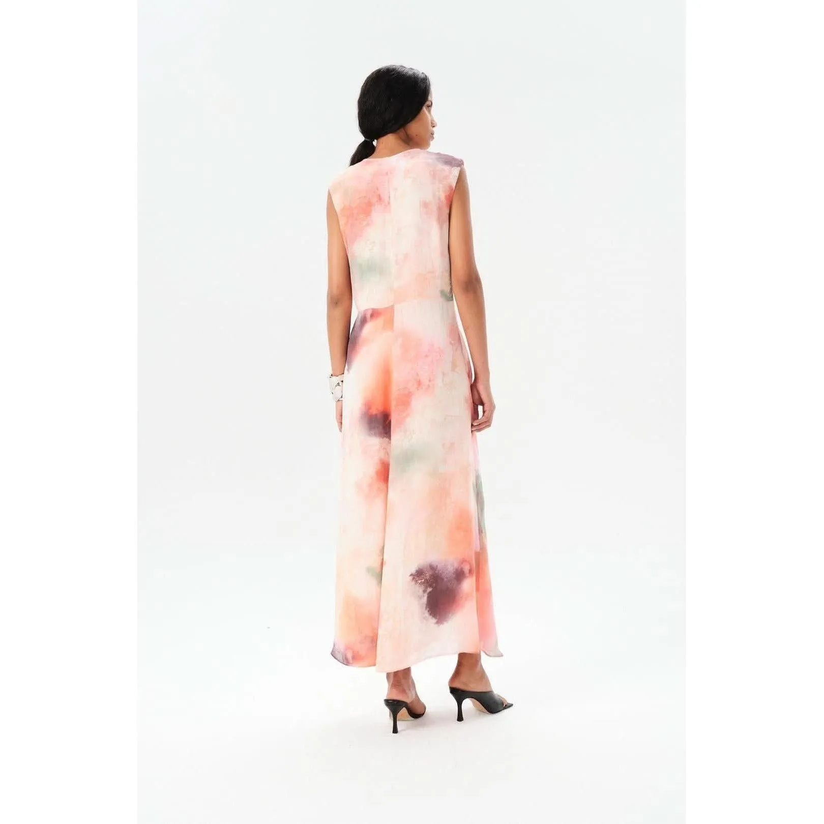 Maria Cher Jufre Tora Long Dress in Wild Rose