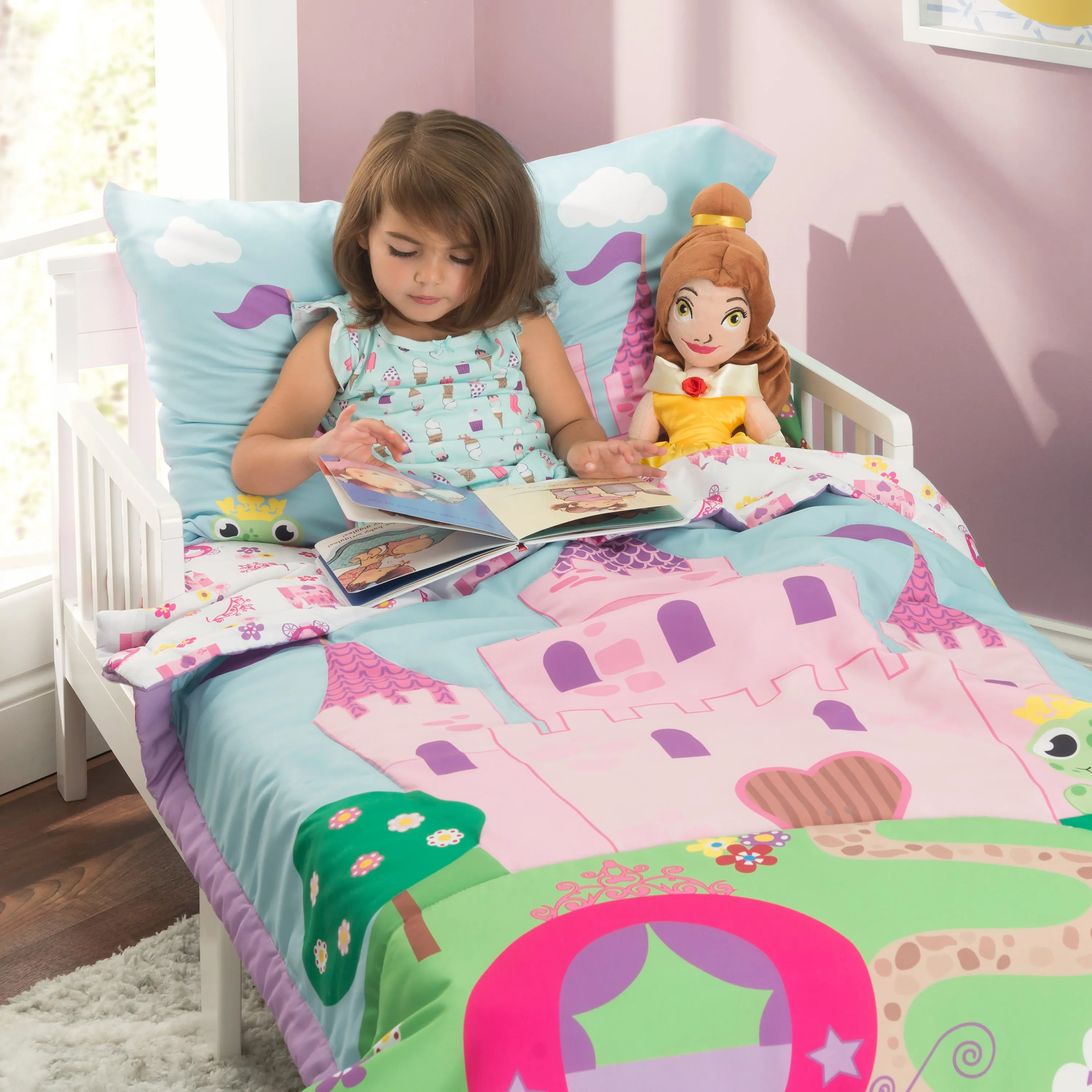 Princess Storyland 4-Piece Toddler Bedding Set